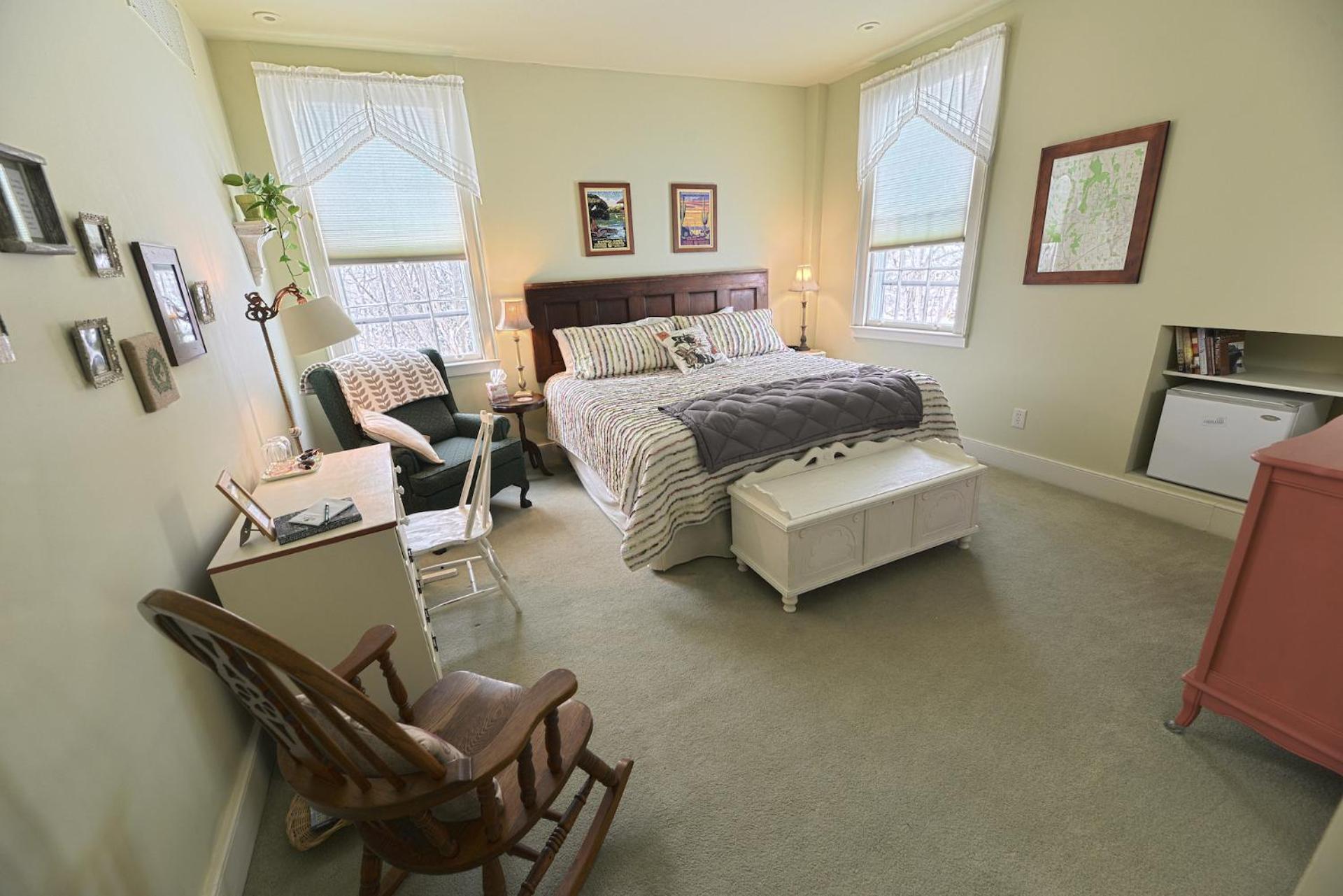 The Bed And Breakfast At Oliver Phelps Canandaigua Room photo