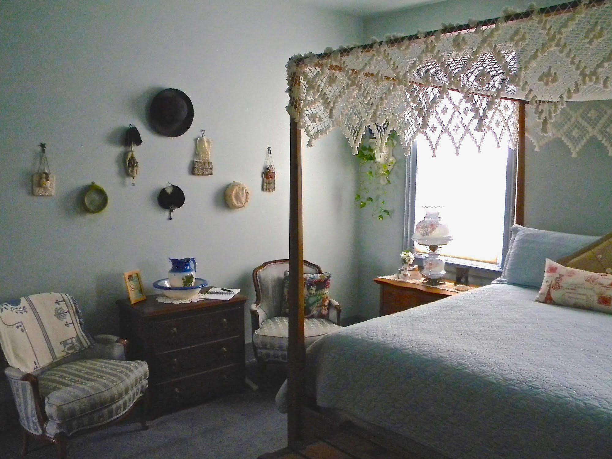 The Bed And Breakfast At Oliver Phelps Canandaigua Exterior photo